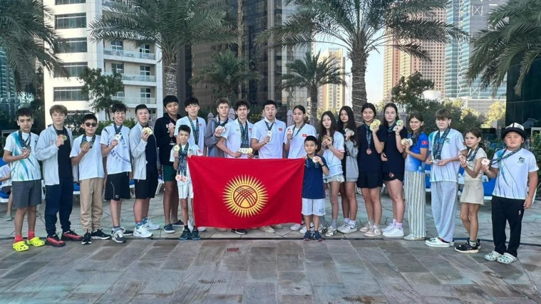 Кыргызстанцы завоевали 30 медалей в первый день турнира по плаванию в ОАЭ. Результаты