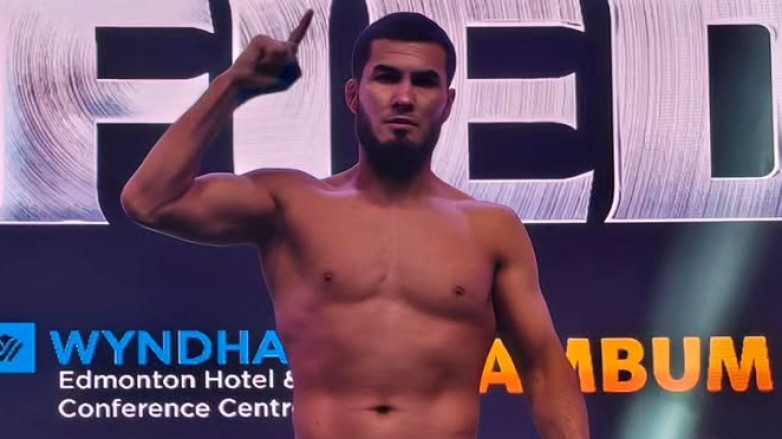 Боец из Кыргызстана вырубил соперника в первом раунде