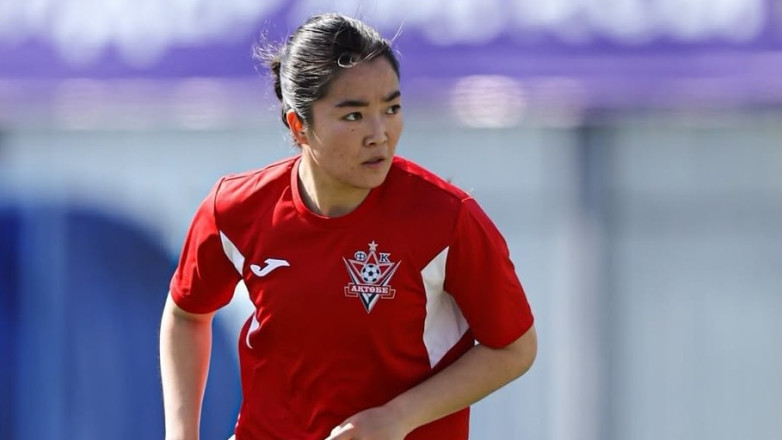 Капитан сборной Кыргызстана продолжит карьеру в Казахстане