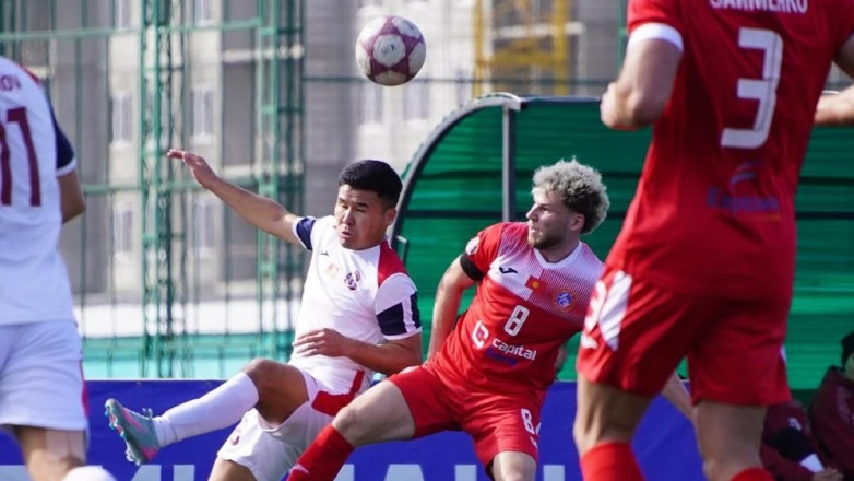 Матч Высшей лиги завершился тремя голами и четырьмя штангами