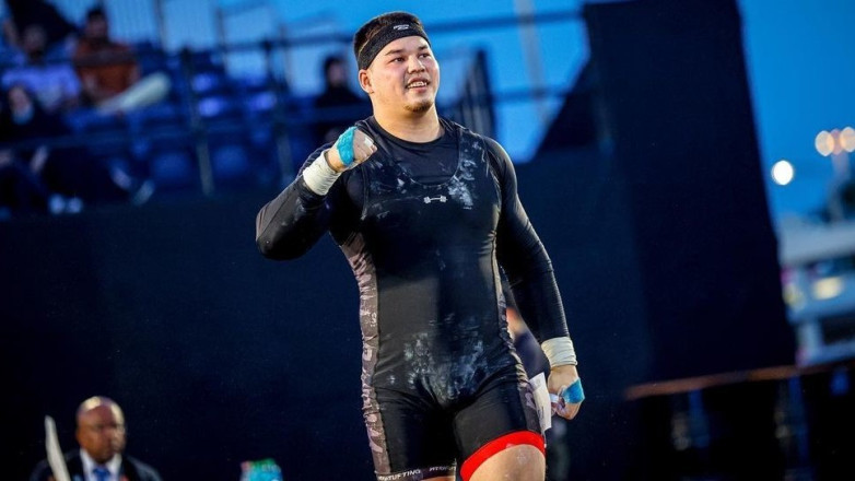 Кыргызстанца признали лучшим тяжелоатлетом фестиваля Арнольда Шварценеггера