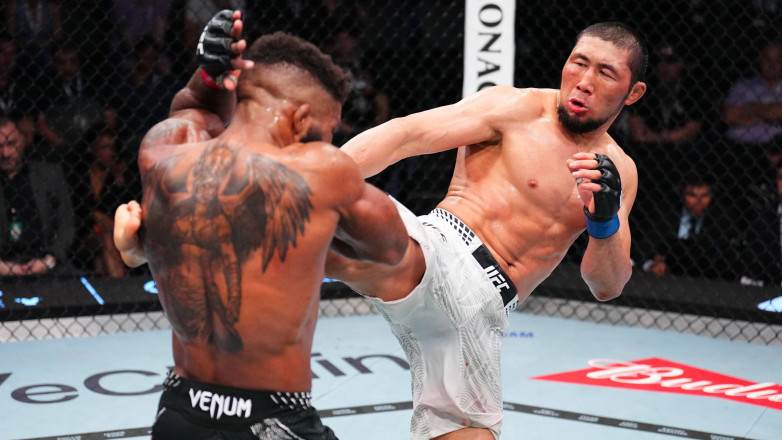 Полное видео боя Мыктыбека Оролбай уулу против Криса Кертиса в UFC