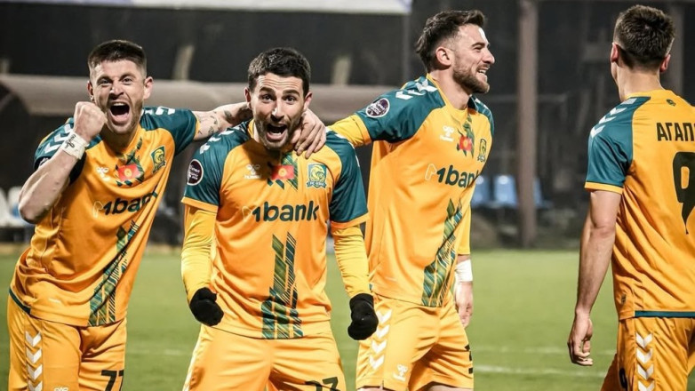 Команда Высшей лиги одержала историческую победу