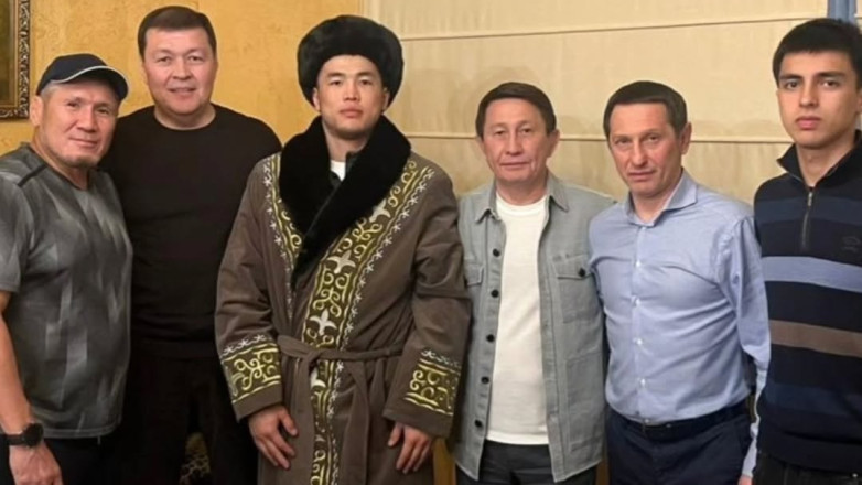 Как Акжола Махмудова встречали в Казахстане? ФОТО