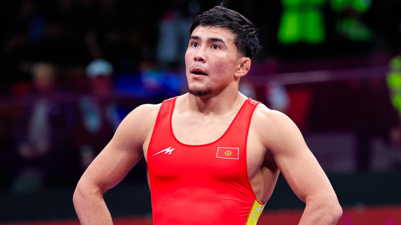 Еще один борец из Кыргызстана вышел в финал домашнего чемпионата Азии