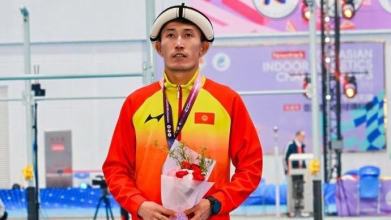 Лучший бегун Кыргызстана выиграл жеребца на тое. ВИДЕО