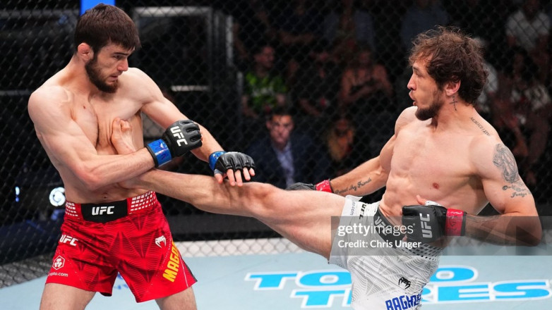 Полное видео дебютного боя дерзского кыргыза в UFC