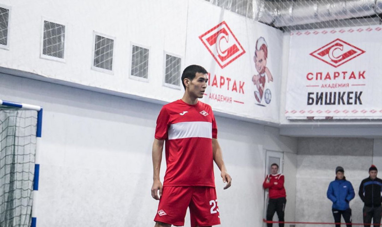 Мирбек Кудайбердиев забил первые голы в Суперлиге