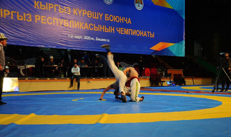 В Бишкеке прошел чемпионат республики по кыргыз курош