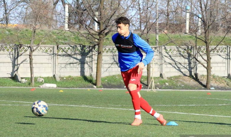 Элдияр Сардарбеков находится на просмотре в «Актобе»