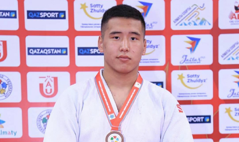 Анарбек Ишенбаев стал серебряным призером чемпионата Азии и Океании