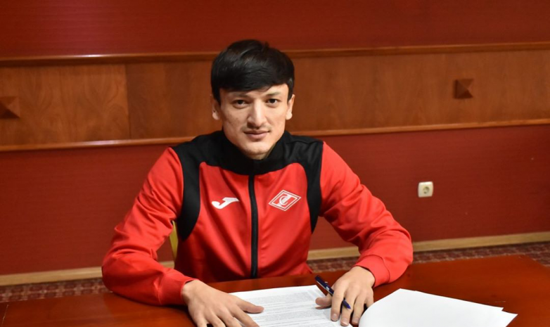 «Спартак-Бишкек» подписал игрока сборной Таджикистана