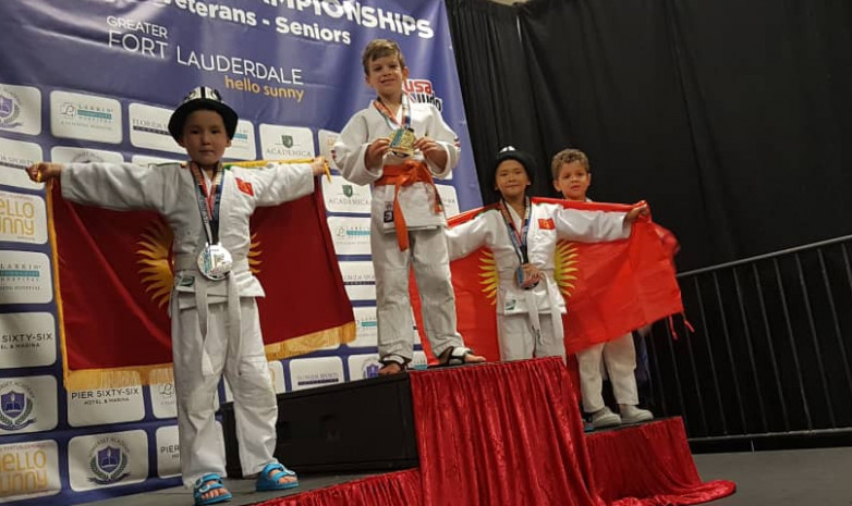 Кыргызстанцы завоевали 2 медали на открытом чемпионате США