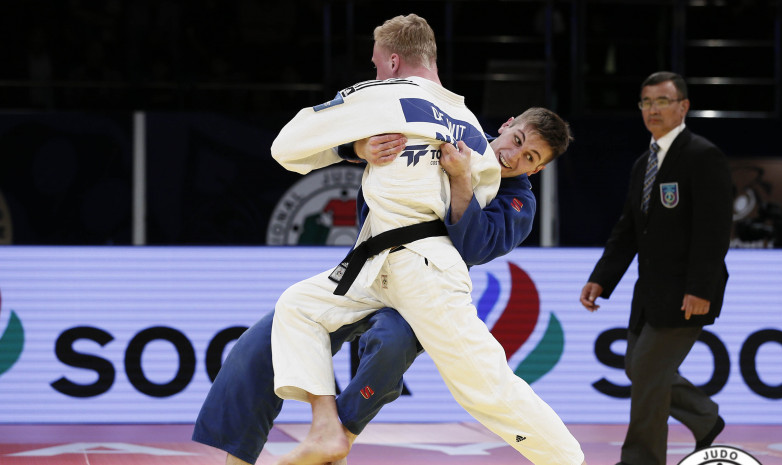 Чемпионат мира: Владимир Золоев проиграл в 1/8 финала