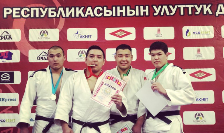 Айбек Акимов - чемпион Кыргызстана в весе до 100 кг
