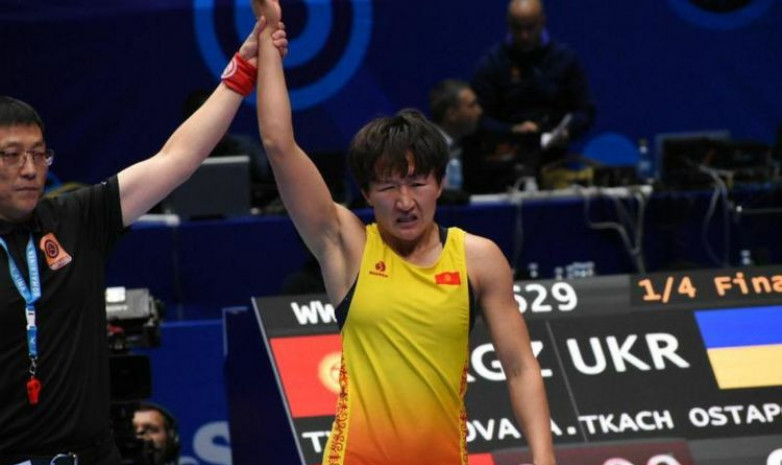 Айсулуу Тыныбекова проводит учебно-тренировочные сборы