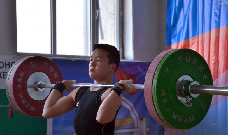 Состав сборной Кыргызстана по тяжелой атлетике на чемпионат Азии среди юношей