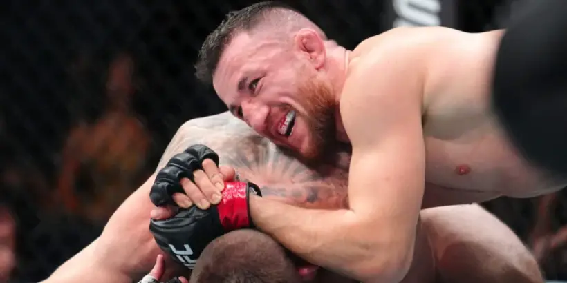 Видео полного боя или как Мераб Двалишвили победил Кори Сэндхагена на UFC 320