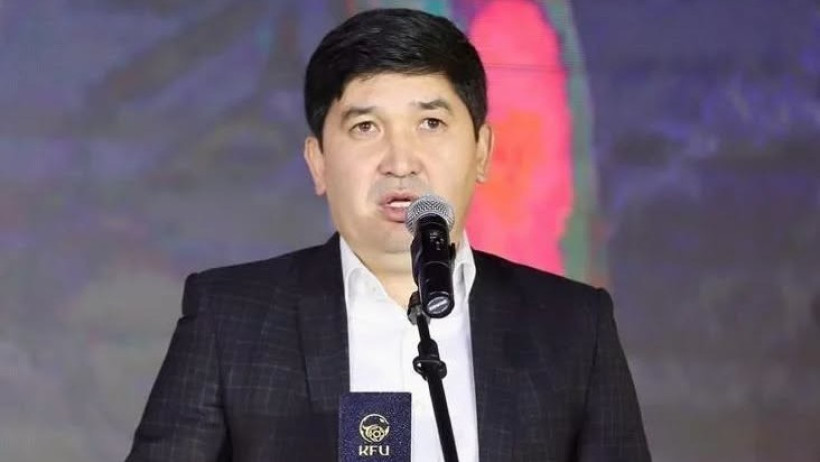 Тренер из Кыргызстана добился уникального достижения в футболе и футзале