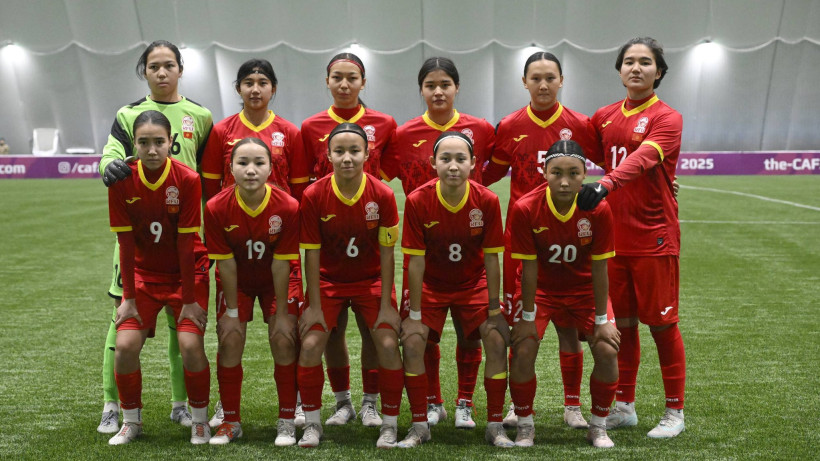 Футболистки из Кыргызстана сегодня сыграют с Узбекистаном