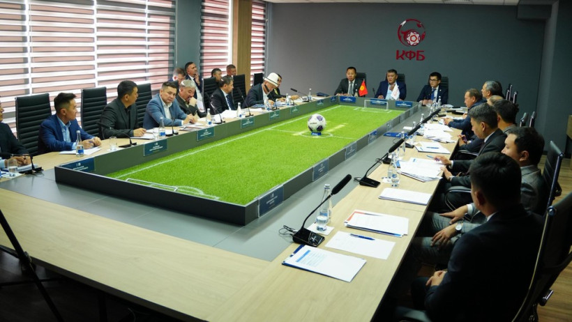 Ташиев встретился с владельцами футбольных клубов Кыргызстана