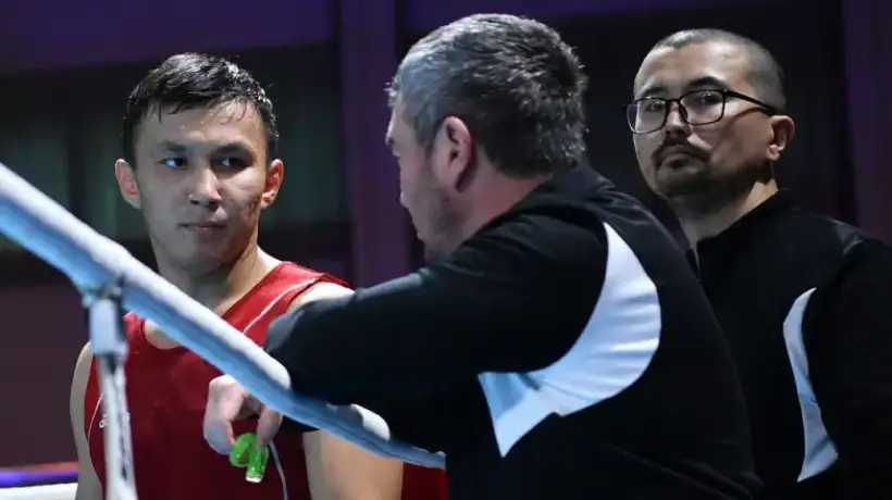 Боксер из Кыргызстана проиграл свой бой на профи ринге. ВИДЕО