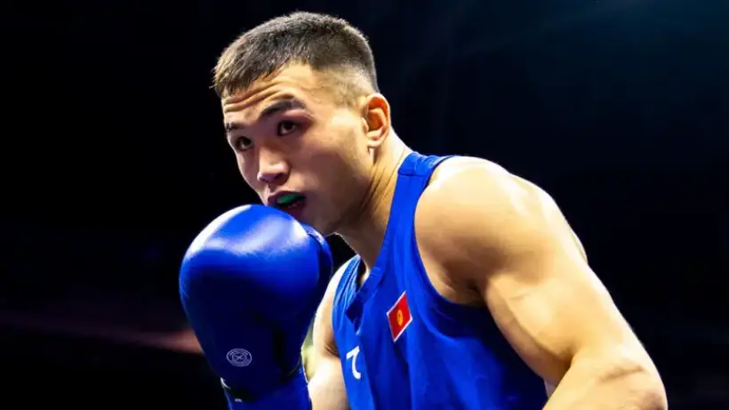 Еще один мощный нокаут от кыргызстанца на чемпионате мира по боксу. ВИДЕО