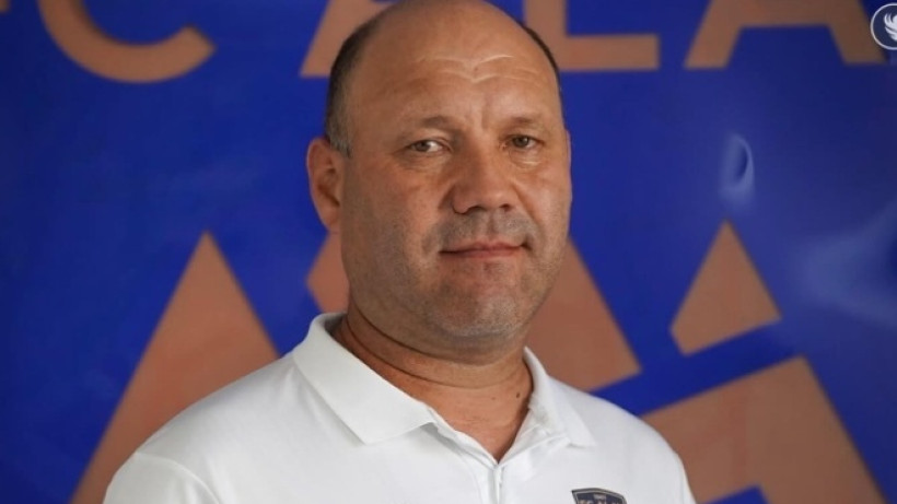 Команда Высшей лиги осталась без тренерского штаба