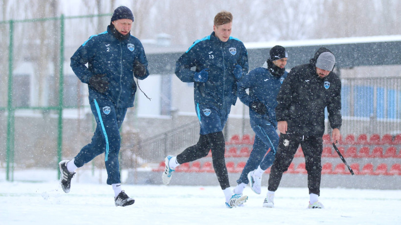 Чемпион Кыргызстана провел снежную тренировку в Караколе. ФОТО