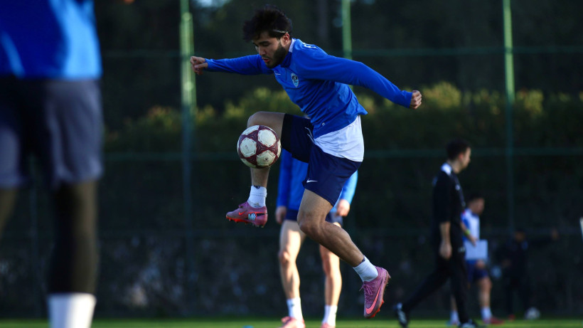 Тренировка чемпиона Кыргызстана перед матчем против клуба из РПЛ. ФОТО