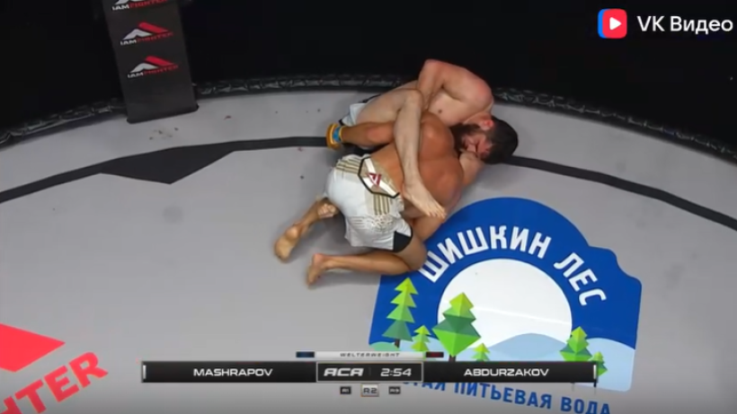 Гильотиной во втором раунде завершился бой кыргызстанца на турнире АСА 200