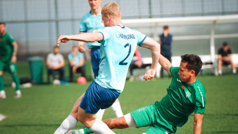 Команда Высшей лиги сыграла вничью с клубом из России