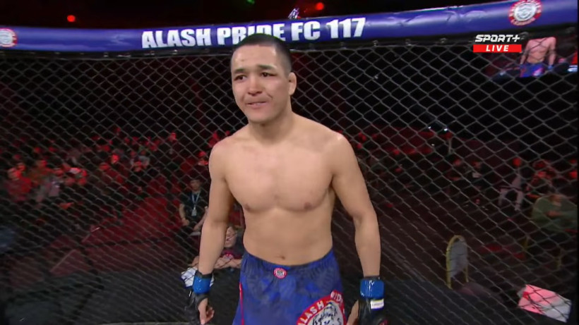 Бой кыргызстанца в Казахстане против казаха завершился вничью