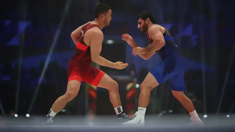 Акжол Махмудов - Аик Мнацаканян. Прямая трансляция всех схваток турнира Super 4 Wrestling