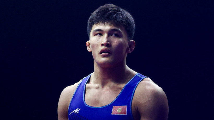 Борец из Кыргызстана победил второго номера мирового рейтинга