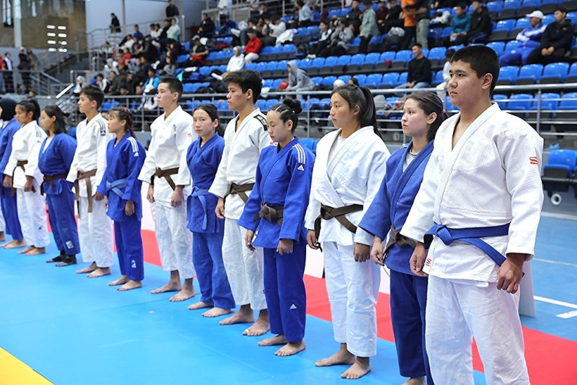 В Бишкеке прошел Кубок мэра по дзюдо