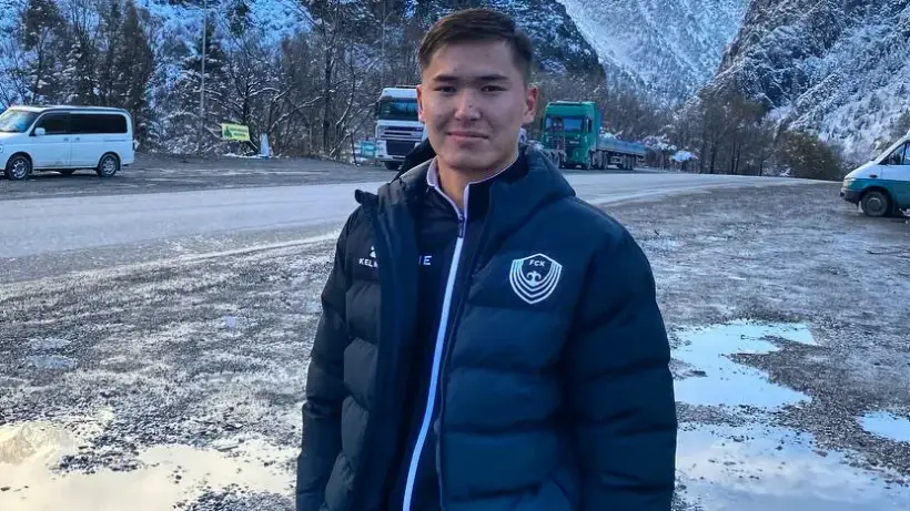 Нападающий клуба Высшей лиги с нескольких метров не попал в пустой угол. ВИДЕО