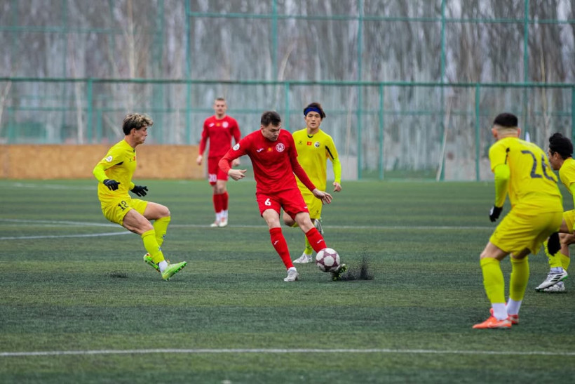 Команда Высшей лиги забили три гола за 11 минут