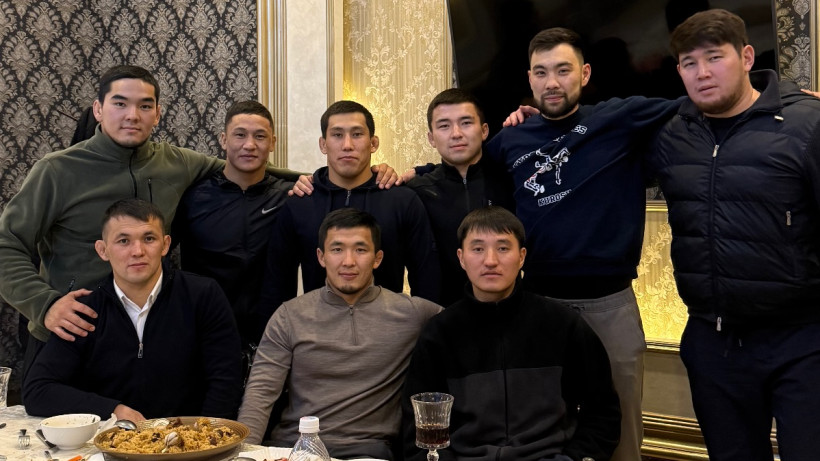 Двухкратный чемпион мира провел ифтар для тренеров и спортсменов