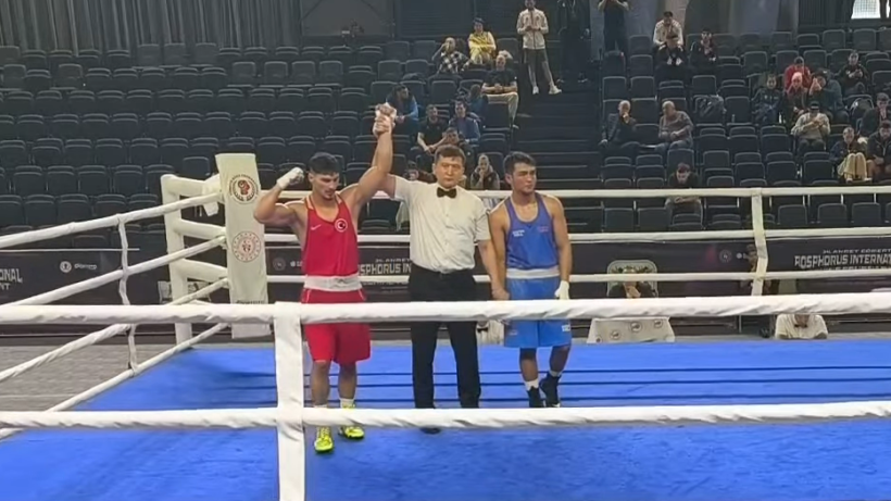 Уверенной победой соперника завершилась схватка кыргызстанца на турнире в Турции