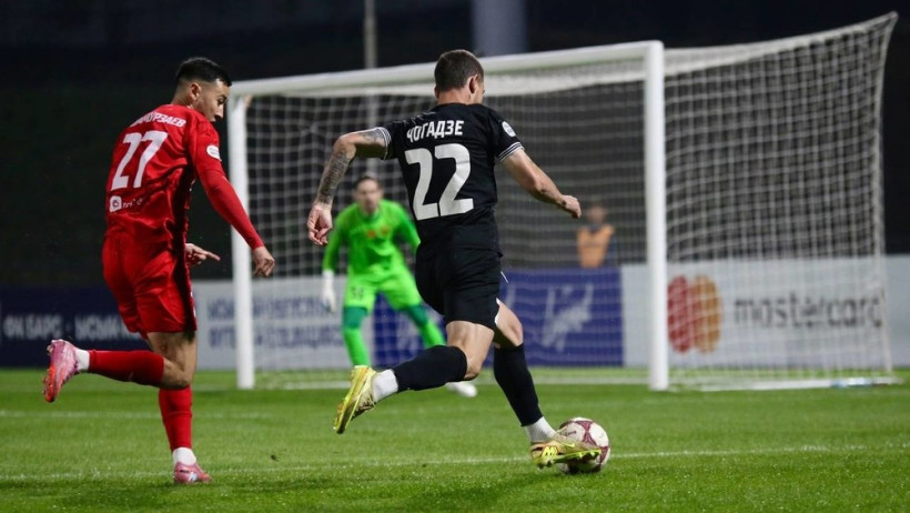 В Высшей лиге состоялся матч лидеров