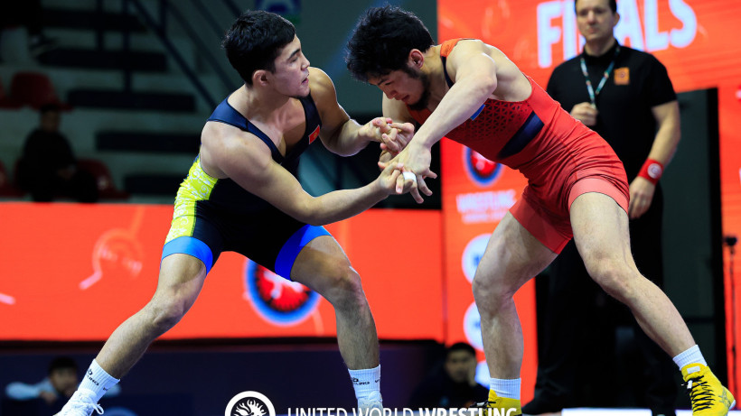 Прямая трансляция всех схваток чемпионата Азии по борьбе в Бишкеке
