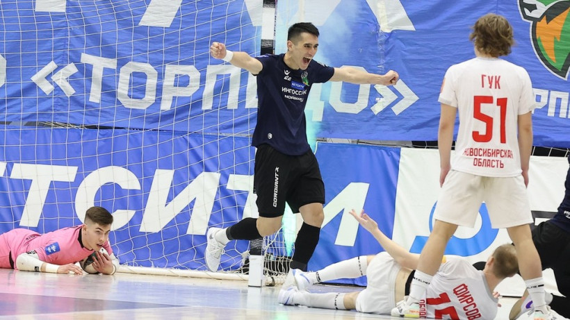 Капитан сборной Кыргызстана в одном туре забил сразу за две команды