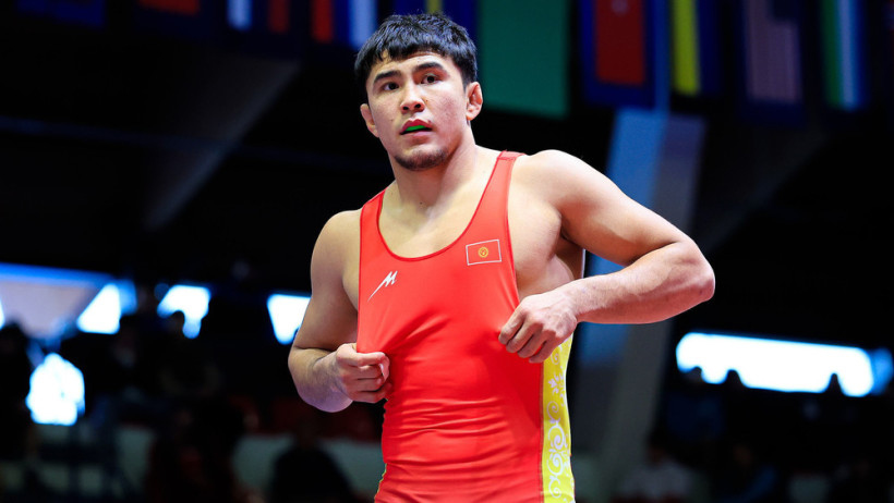 Кыргызстанец вышел в полуфинал чемпионата Азии в Бишкеке