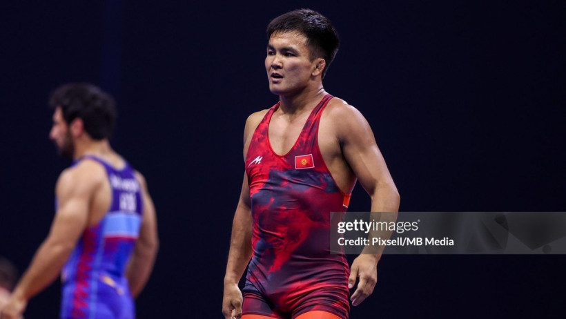 Капитан сборной Кыргызстана проиграл в полуфинале чемпионата Азии