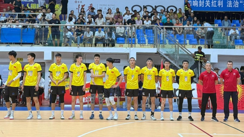 Кыргызстанцы одержали разгромную победу на турнире по китайскому волейболу