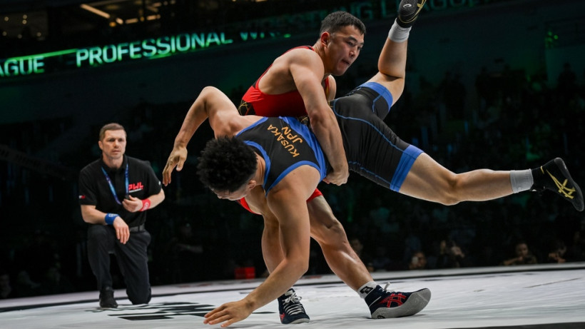 Прямая трансляция всех схваток чемпионата Азии по борьбе в Бишкеке