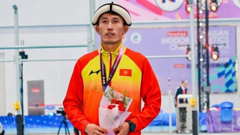 Лучший бегун Кыргызстана выиграл жеребца на тое. ВИДЕО