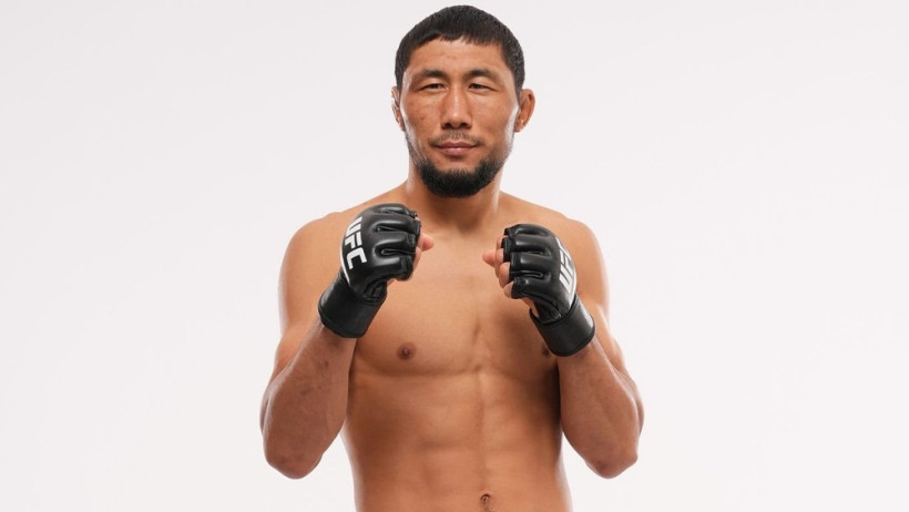Бой хайпового кыргыза будет открывать турнир UFC 330. Полный кард
