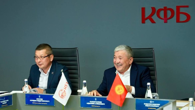 С руководителями клубов Высшей лиги провели встречу